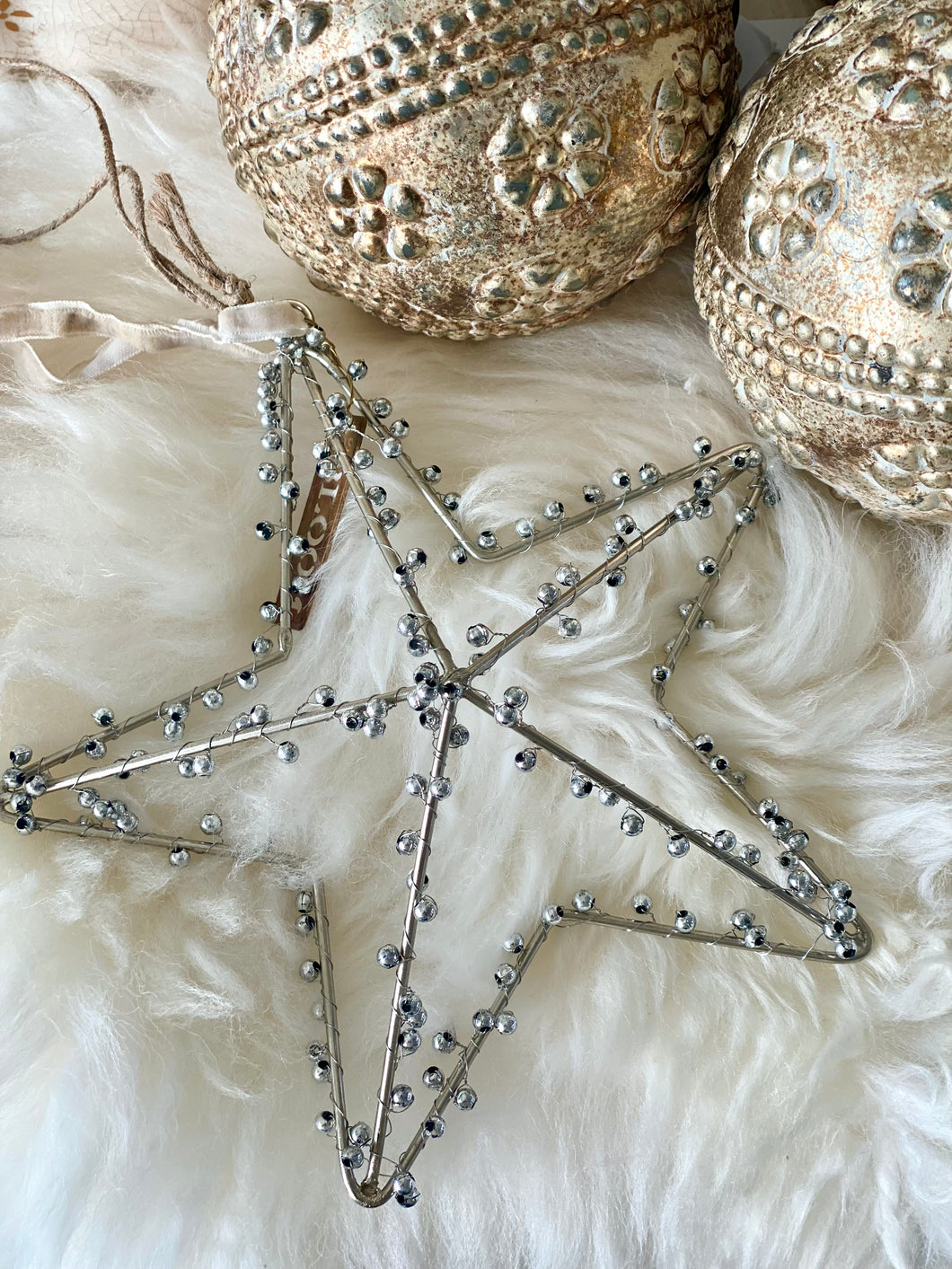 Étoile métallique grelots GM 15cm