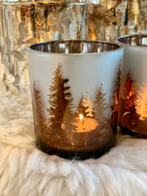 Charger l'image dans la galerie, Photophore brun avec sapins H10xL8cm
