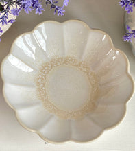 Charger l'image dans la galerie, Bol fleur céramique GM 18cm
