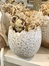 Charger l'image dans la galerie, Œuf céramique garni GM H12xL9cm
