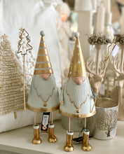 Charger l&#39;image dans la galerie, Gnome blanc et doré H32xL12cm
