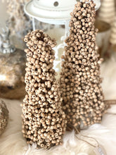 Charger l&#39;image dans la galerie, Cône perles de bois GM H26x11cm
