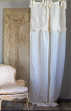 Charger l&#39;image dans la galerie, Rideau avec plastron de dentelle coton/polyester 140x290cm (1 pièce)
