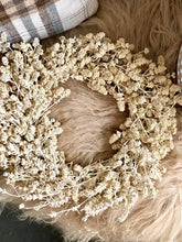 Charger l'image dans la galerie, Couronne naturelle lavande blanchie 25cm
