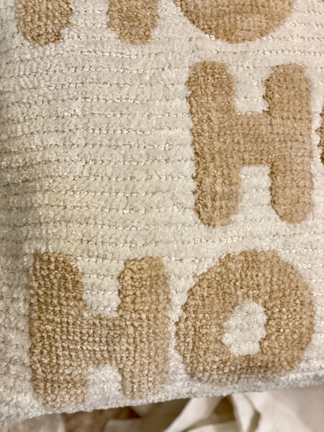 Coussin bouclette crème /beige HO HO HO 45x45cm