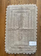 Charger l&#39;image dans la galerie, Tapis coton taupe rectangulaire 50x110cm
