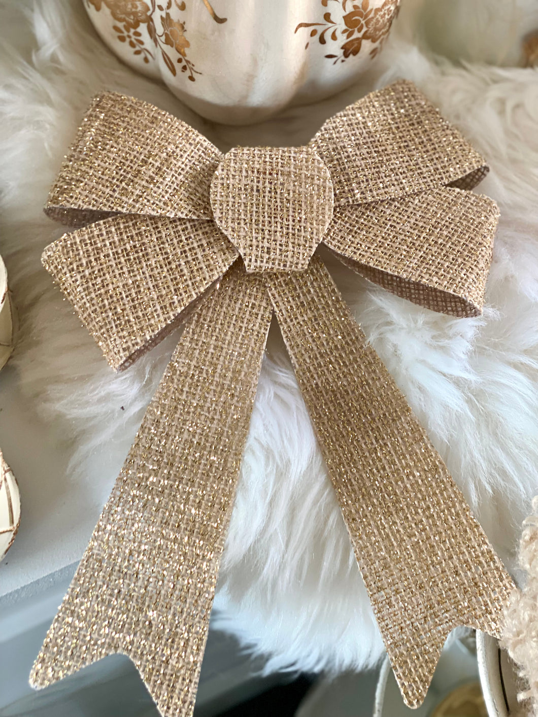 Noeud beige/doré antique MM H40xL30cm