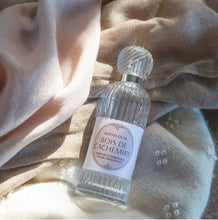 Charger l'image dans la galerie, Spray ambiance Les Intemporelles Mathilde M 100ml - Bois de Cachemire
