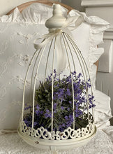 Charger l'image dans la galerie, Cage métallique antique crème H40xL22cm
