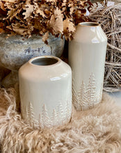 Charger l'image dans la galerie, Vase décor cerf/forêt H22xL10cm
