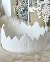 Charger l&#39;image dans la galerie, Plateau maisons céramique blanc cassé GM 22cm
