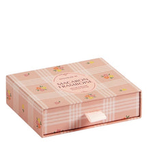Charger l'image dans la galerie, Boîte décor parfumé et concentré de parfum Gourmandise d’été - Macaron Framboise
