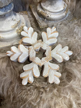Charger l'image dans la galerie, Flocon neige bois 15cm
