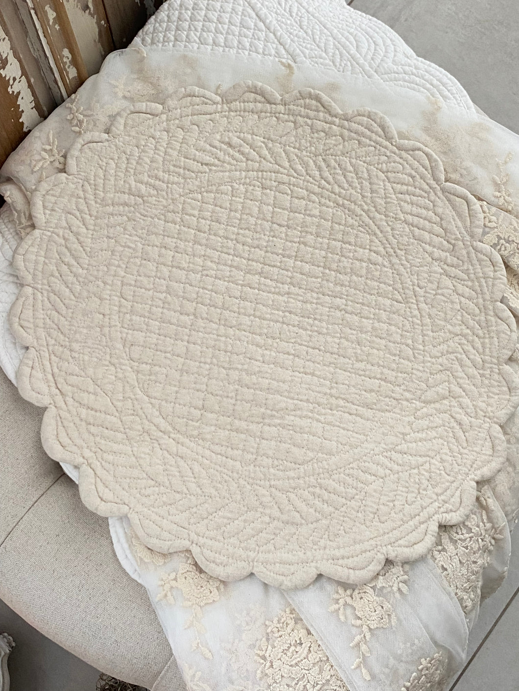 Set de table boutis rond beige 40cm