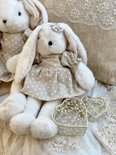 Charger l&#39;image dans la galerie, Peluche lapin PM H26cm
