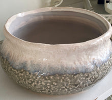 Charger l'image dans la galerie, Vase céramique beige/ lavande GM H9xL20cm
