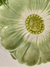 Charger l'image dans la galerie, Assiette céramique fleur GM 20cm
