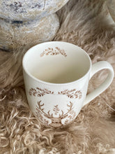 Charger l'image dans la galerie, Mug céramique cerf H11xL8cm

