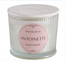 Charger l'image dans la galerie, Bougie parfumée 145g Les Intemporelles - Antoinette
