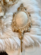 Charger l'image dans la galerie, Crochet métallique renaissance H31xL12cm
