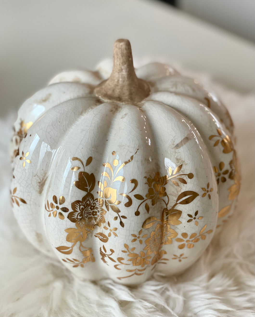Citrouille PM céramique blanc cassé /doré H8xL9cm