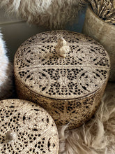 Charger l'image dans la galerie, Boîte ronde ajourée métal brun GM H16xL20cm
