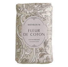 Charger l'image dans la galerie, Savon parfumé Cachemire Exquis - Fleur de Coton
