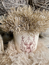 Charger l'image dans la galerie, Cache pot céramique décor cerf PM H7xL8cm
