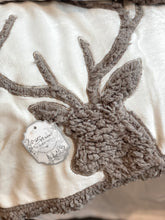 Charger l&#39;image dans la galerie, Plaid tête de cerf fourrure/teddy blanc/marron 130x170cm
