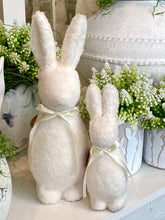 Charger l'image dans la galerie, Lapin bouclette blanc cassé MM H35xL11cm
