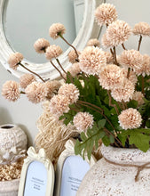 Charger l'image dans la galerie, Branche fleurie artificielle vieux rose 35cm
