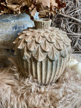 Charger l'image dans la galerie, Vase pomme de pin H20xL16cm
