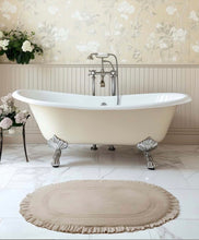 Charger l'image dans la galerie, Tapis de bain ovale coton beige 50x80cm
