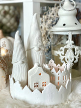 Charger l&#39;image dans la galerie, Maisonnette céramique blanc cassé H12xL6xP5cm
