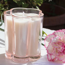 Charger l'image dans la galerie, Bougie parfumée Gourmandise d’été 145g - Petite Madeleine
