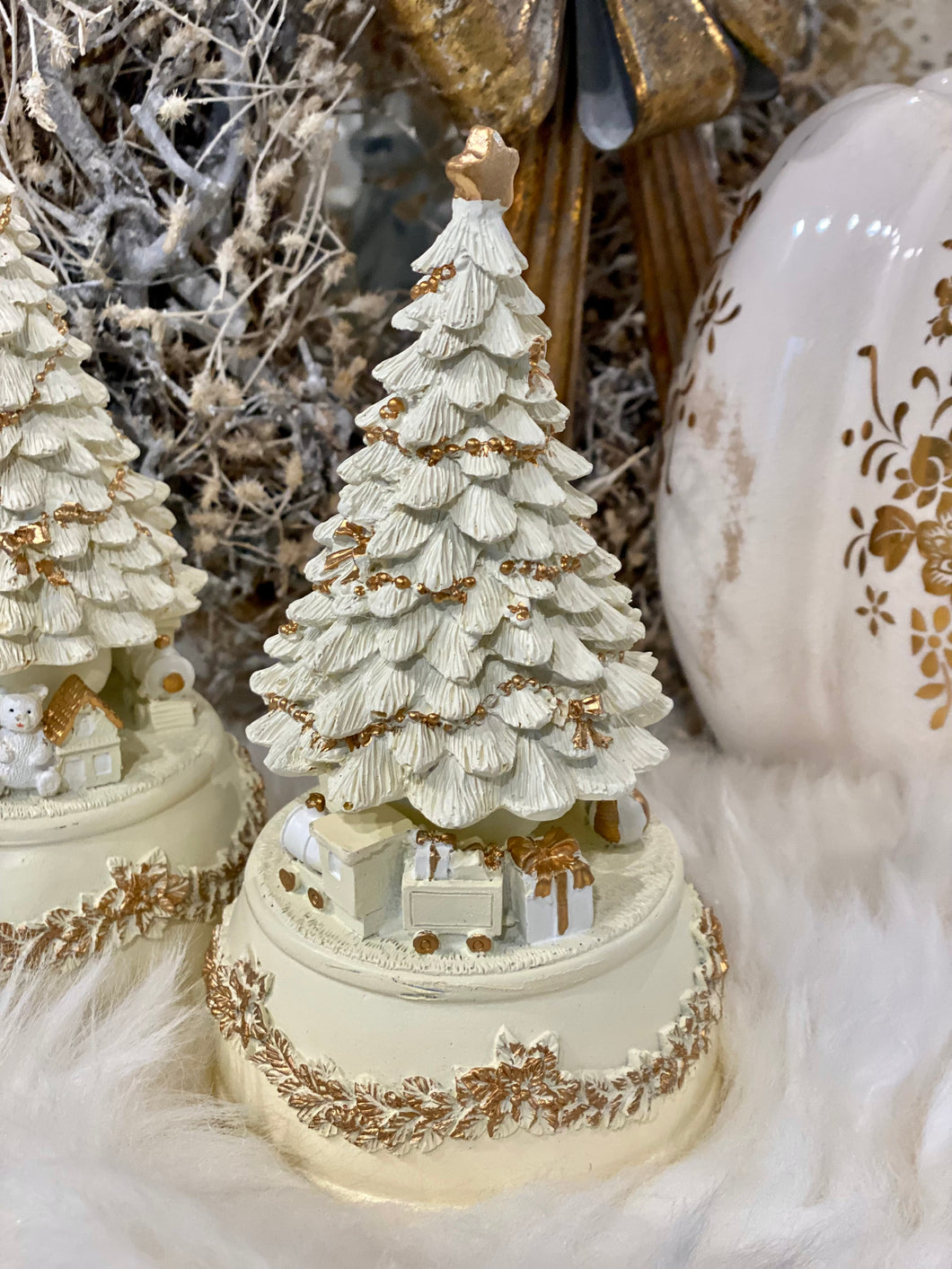 Boîte à musique sapin de Noel antique crème H19xL10cm