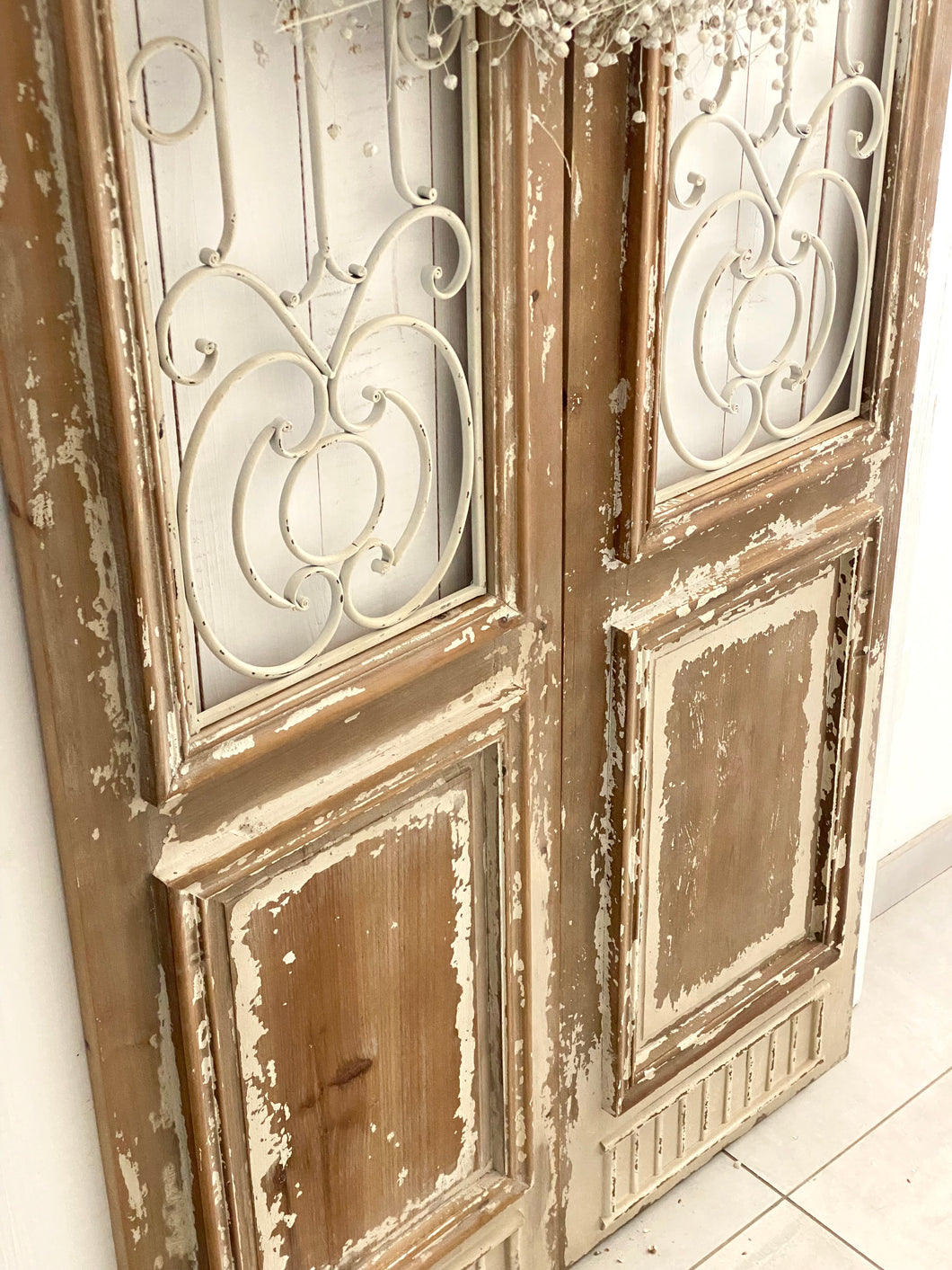 Volet avec grille H198xL41cm ( pièce)( uniquement enlèvement sur place)