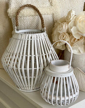 Charger l'image dans la galerie, Lanterne bois blanchi PM H23xL17cm
