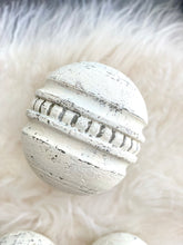 Charger l&#39;image dans la galerie, Boule deco bois 18cm
