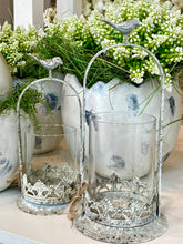 Charger l'image dans la galerie, Lanterne métallique ajourée vert de gris PM H23xL10cm
