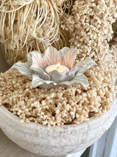 Charger l'image dans la galerie, Couronne fleurs séchées crème 20cm
