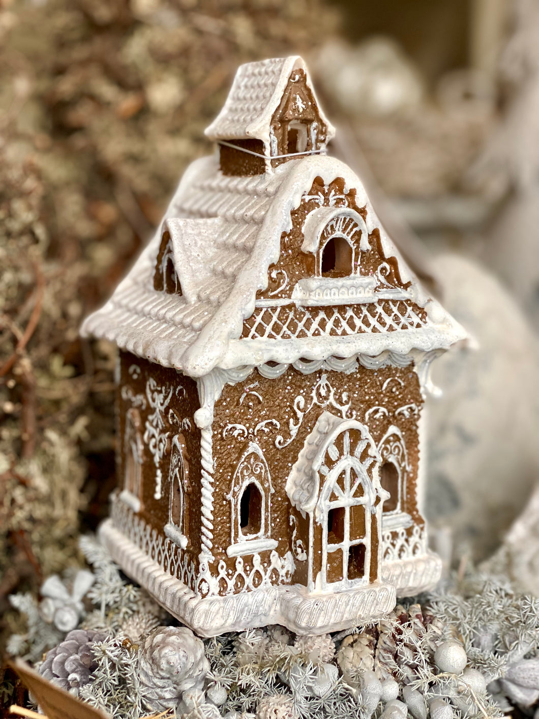 Maison pain d’épice lumineuse H20xL13xP12cm