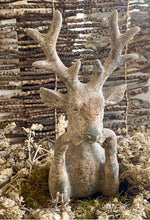 Charger l'image dans la galerie, Buste cerf résine brune effet vieilli H20xL10cm
