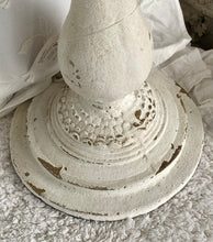 Charger l'image dans la galerie, Lampe métallique antique crème H55xL26cm
