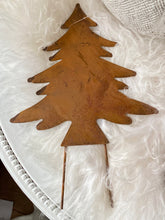 Charger l&#39;image dans la galerie, Pic grand sapin corten H30xL20cm
