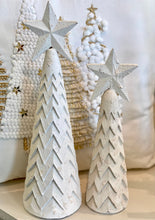 Charger l'image dans la galerie, Sapin bois blanchi pointes PM H27xL7cm
