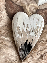Charger l&#39;image dans la galerie, Cœur bois/métal rouillé GM H30xL25cm

