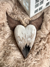 Charger l&#39;image dans la galerie, Cœur bois/métal rouillé PM H20xL17cm
