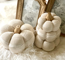 Charger l&#39;image dans la galerie, Courge 100%coton beige et bois - H15xL10cm
