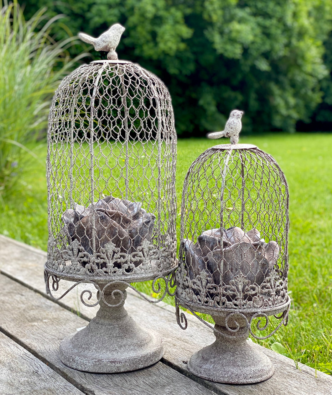 Cage sur pied treillis métallique avec oiseau GM